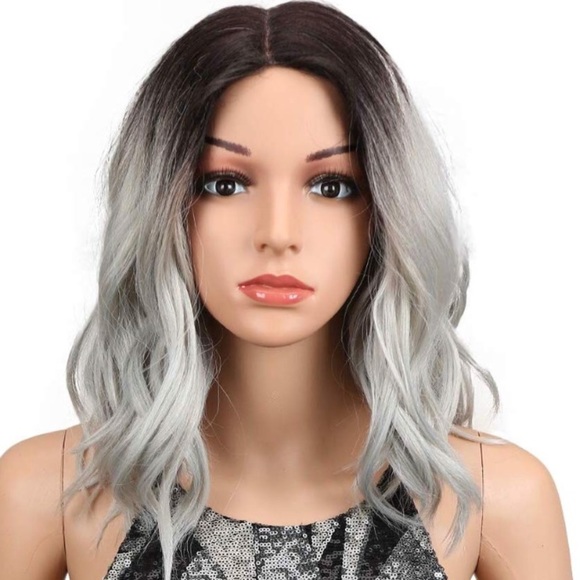 💫LEXA 12” GREY  LACE PART WAVY BOB OMBRÉ Wig💫 - Picture 2 of 8